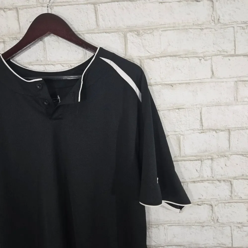 NIKE Team black short sleeve top